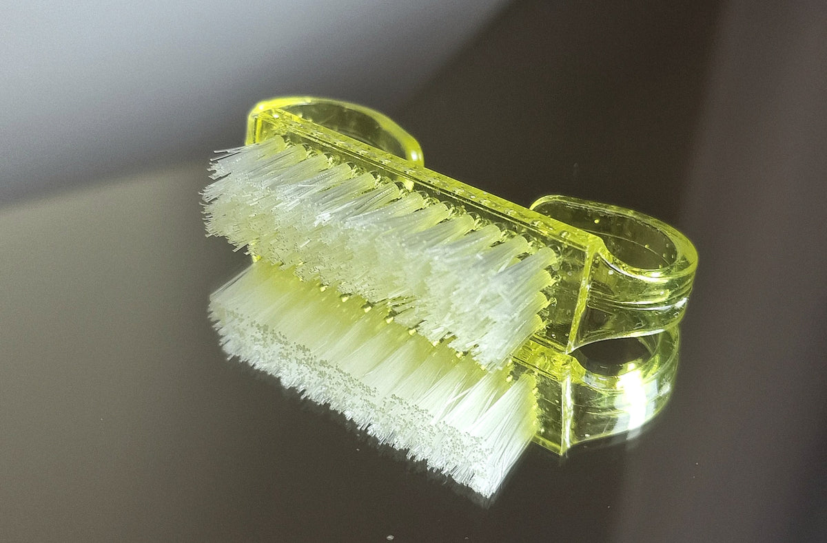 Pinky dust brush image 2