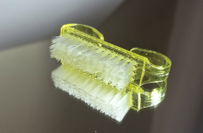 Pinky dust brush image 2