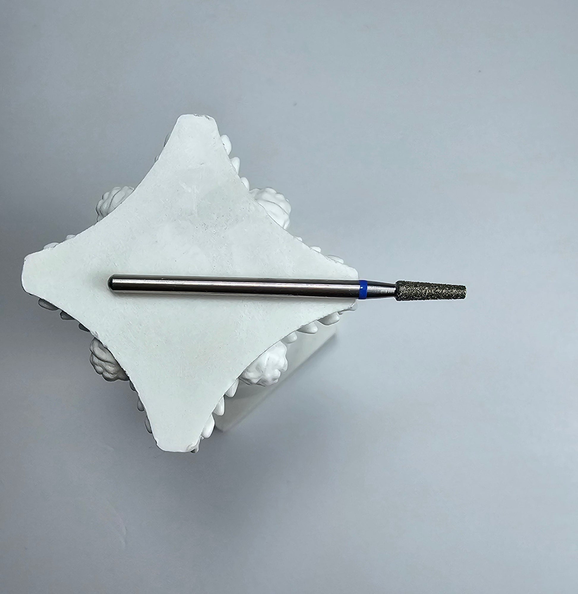 Diamond drill bit “cone with sharp end” 025 blue image 1